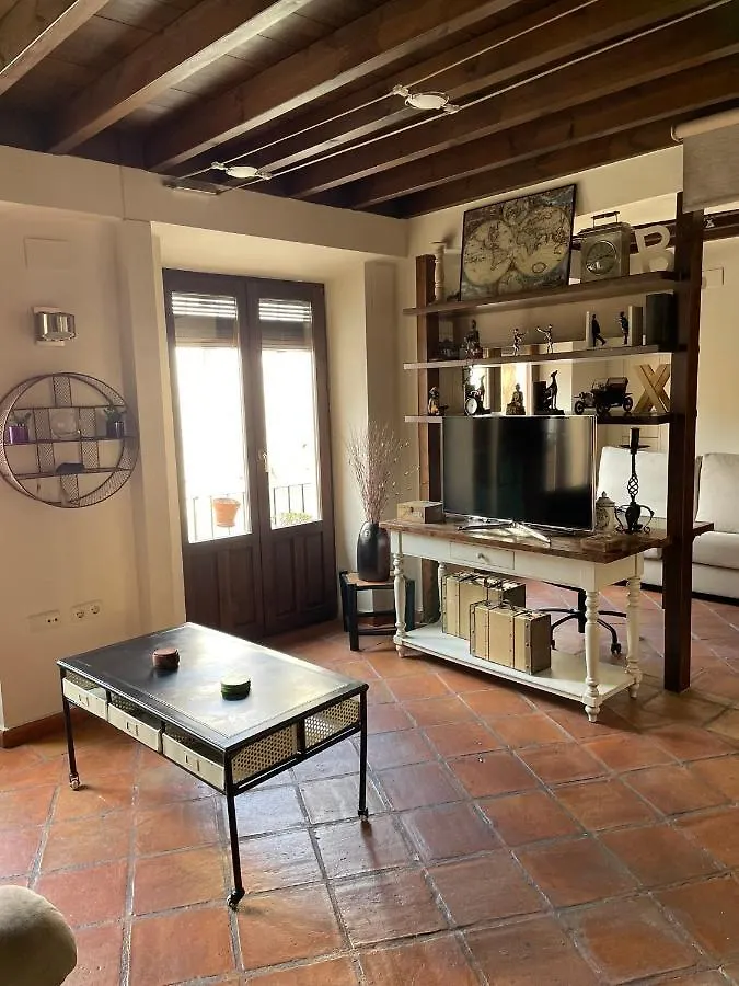 Sleep In Historic Puerta Elvira Apartment Granada